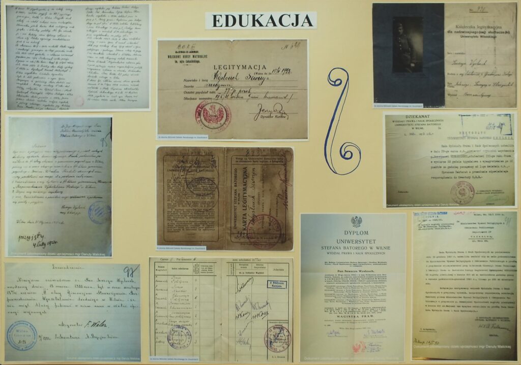Tablice z wystawy upamiętniającej prof. Wysłoucha